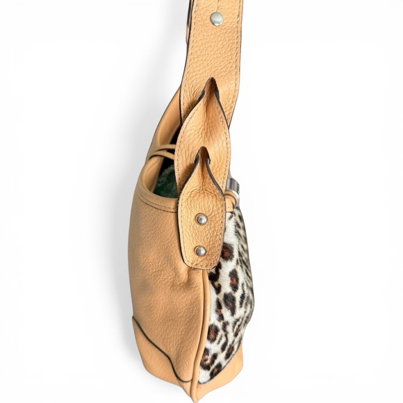NWOT Adrienne Vittadini Leather Cheedah Print Hobo Bag - Picture 8 of 12